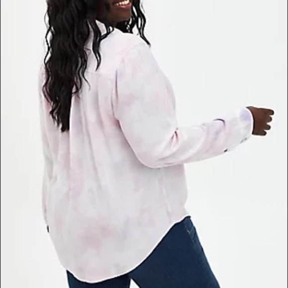 NWT Torrid Tie Dye Button Down Shirt - Picture 2 of 6